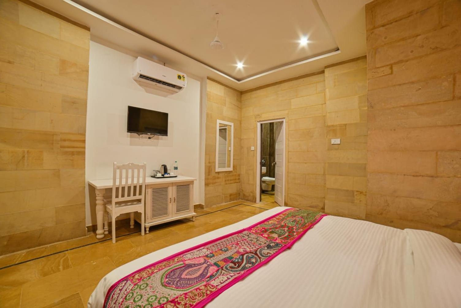 The Bheemgarh Hotell Jaisalmer Exteriör bild